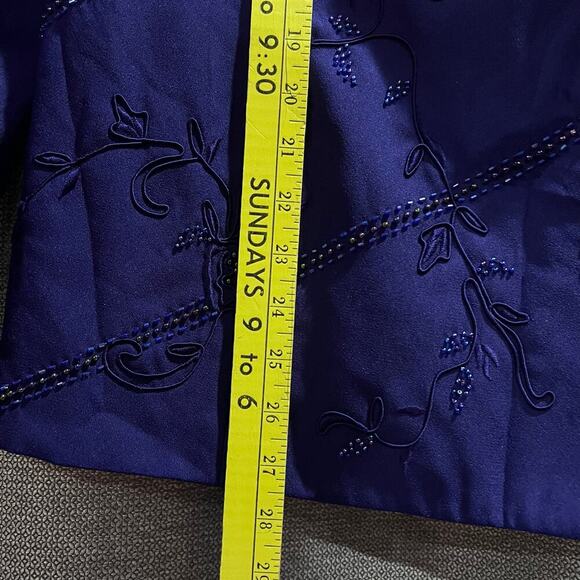 Justin Taylor Vintage 2 Piece Skirt and Blazer Suit Purple Embellished Size 10 - Picture 4 of 16